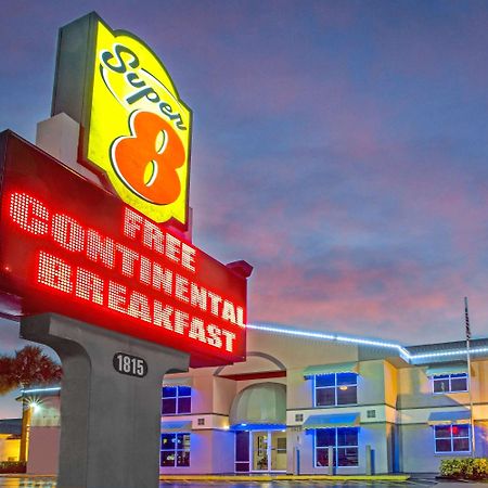Super 8 By Wyndham Kissimmee Motel Eksteriør billede