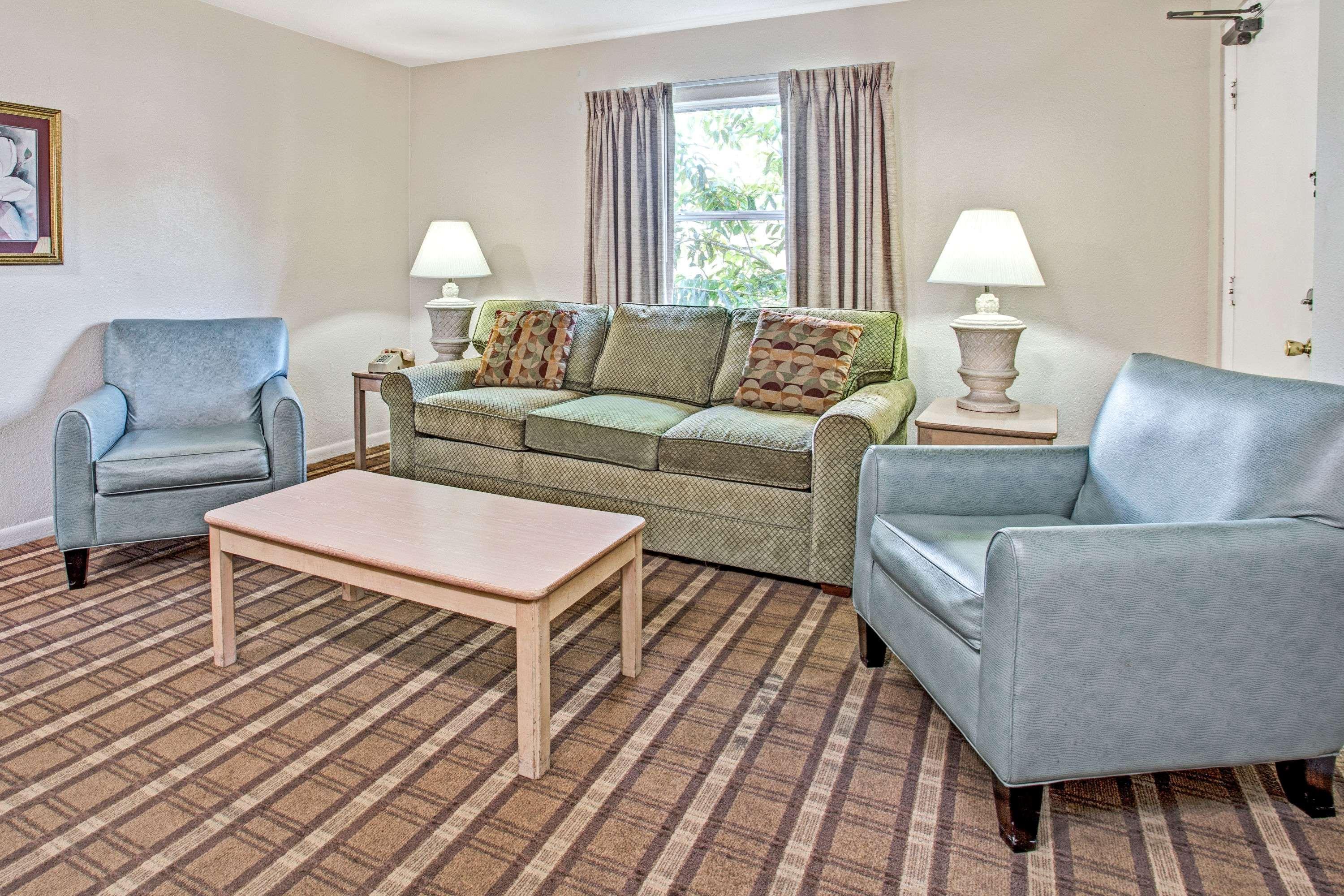 Super 8 By Wyndham Kissimmee Motel Eksteriør billede