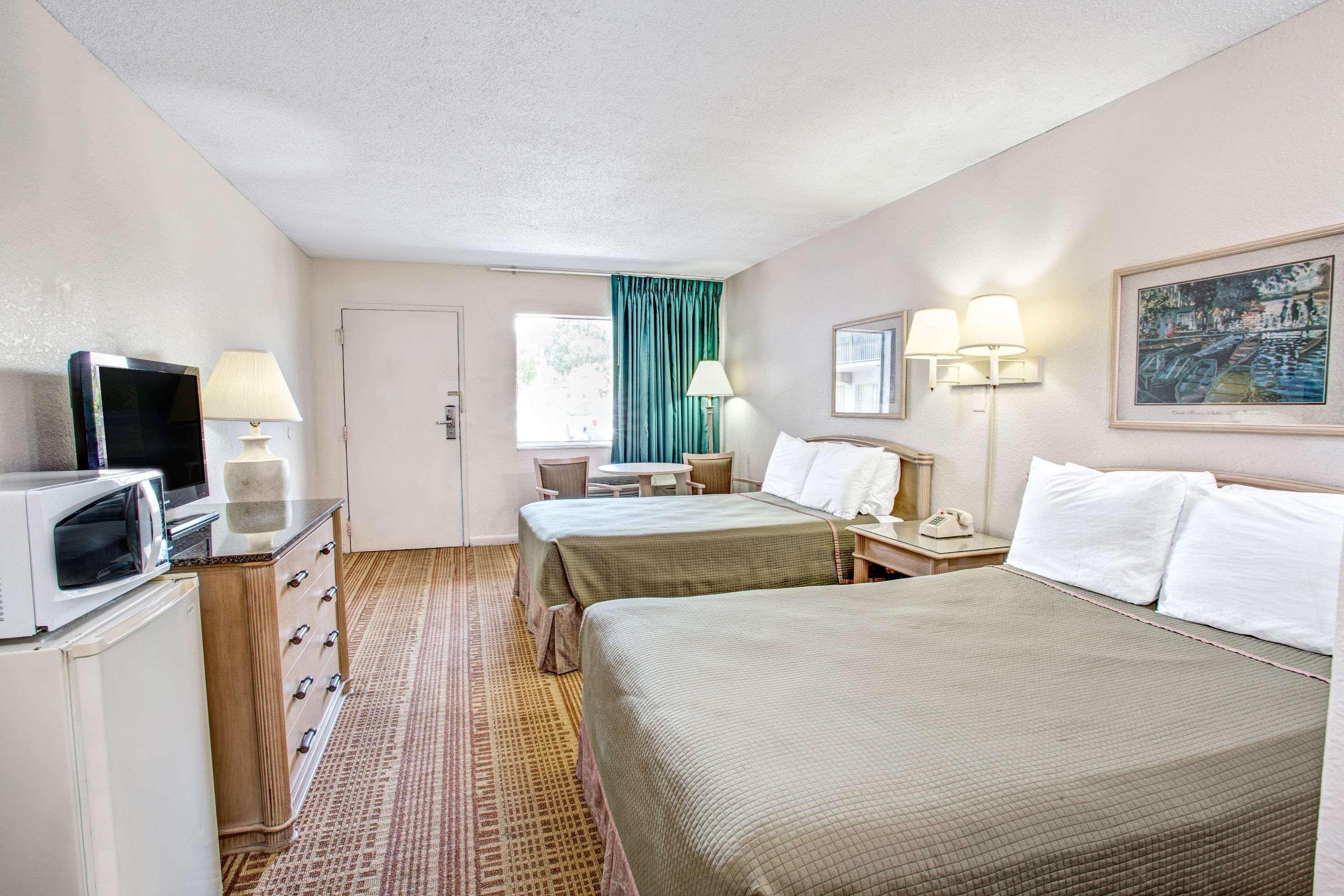 Super 8 By Wyndham Kissimmee Motel Eksteriør billede