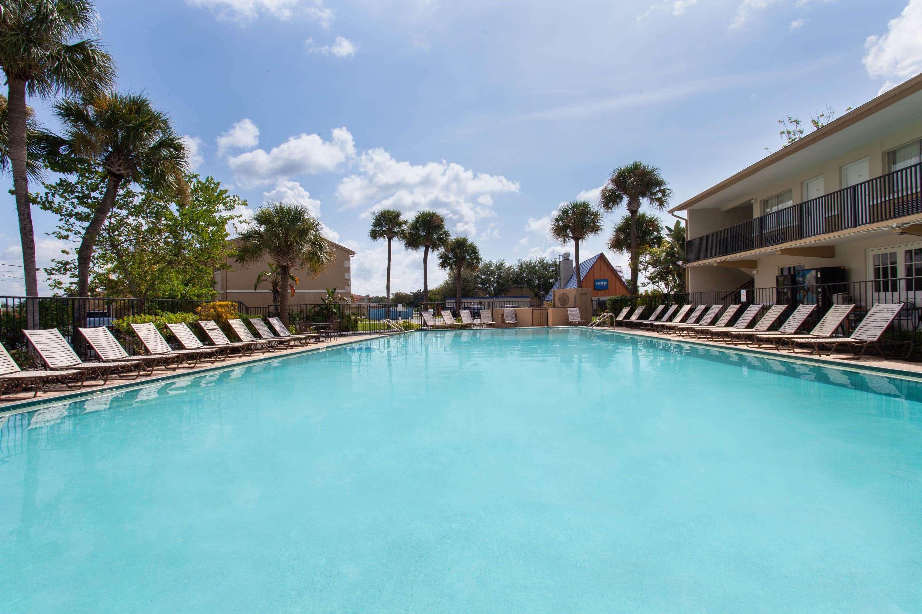 Super 8 By Wyndham Kissimmee Motel Eksteriør billede