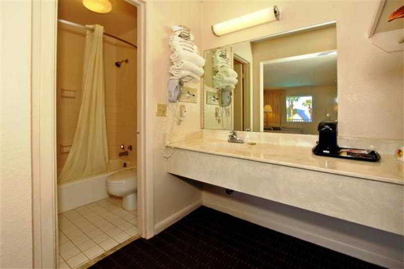 Super 8 By Wyndham Kissimmee Motel Eksteriør billede