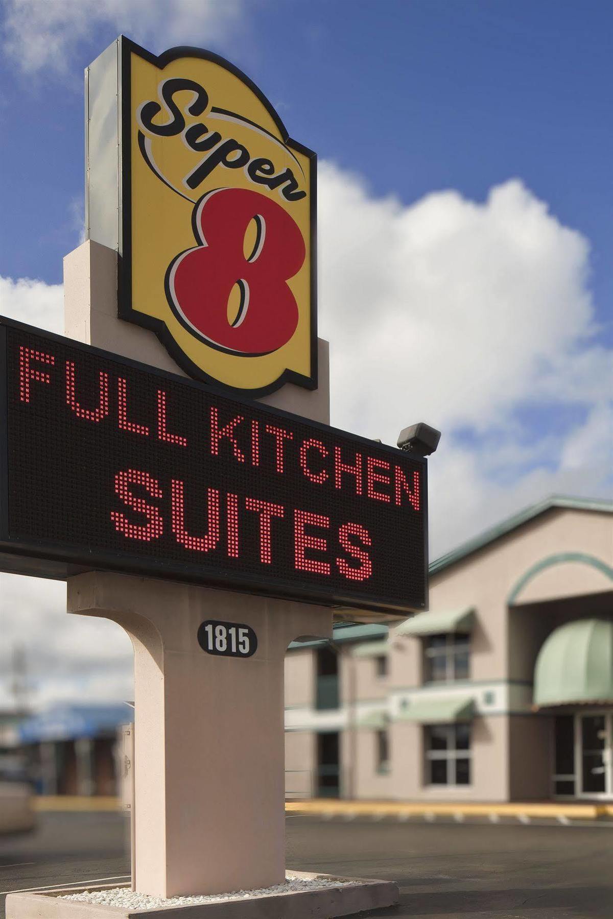 Super 8 By Wyndham Kissimmee Motel Eksteriør billede