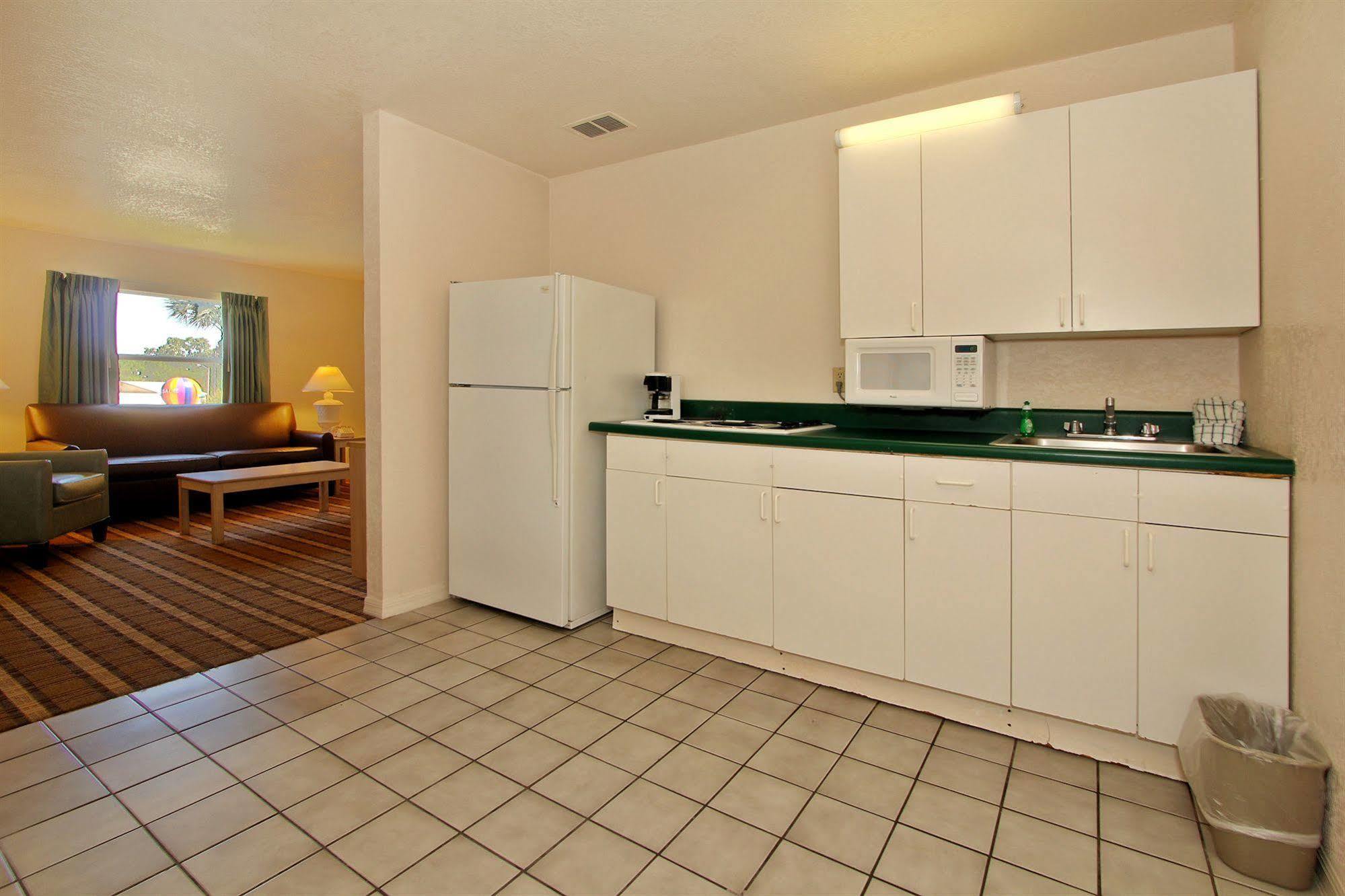 Super 8 By Wyndham Kissimmee Motel Eksteriør billede